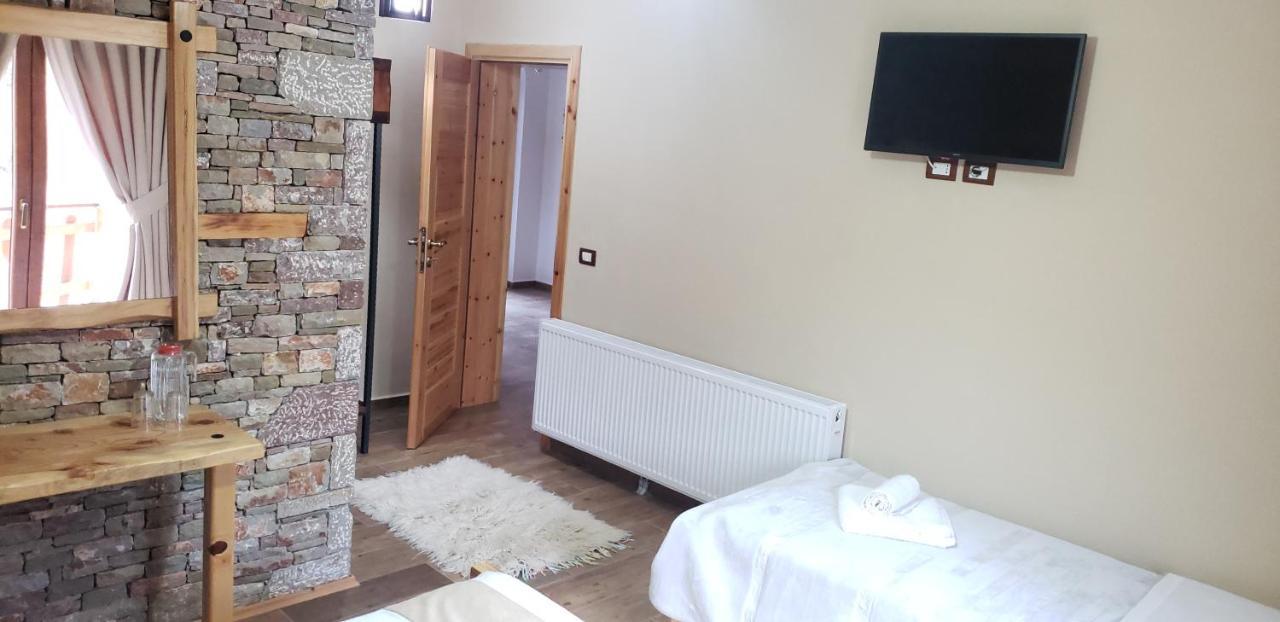 Bujtina Shkodrani Bed & Breakfast Voskopoje Ngoại thất bức ảnh