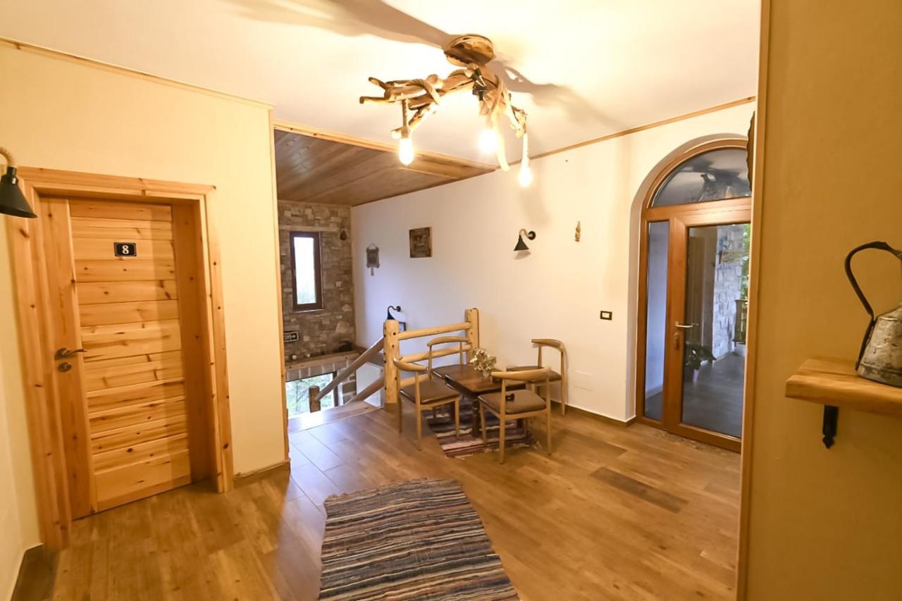Bujtina Shkodrani Bed & Breakfast Voskopoje Ngoại thất bức ảnh
