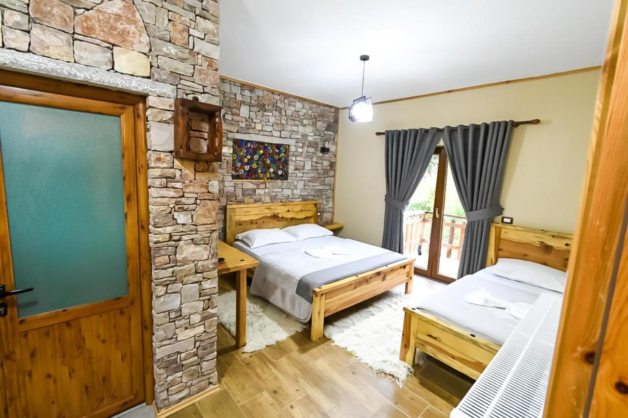 Bujtina Shkodrani Bed & Breakfast Voskopoje Ngoại thất bức ảnh