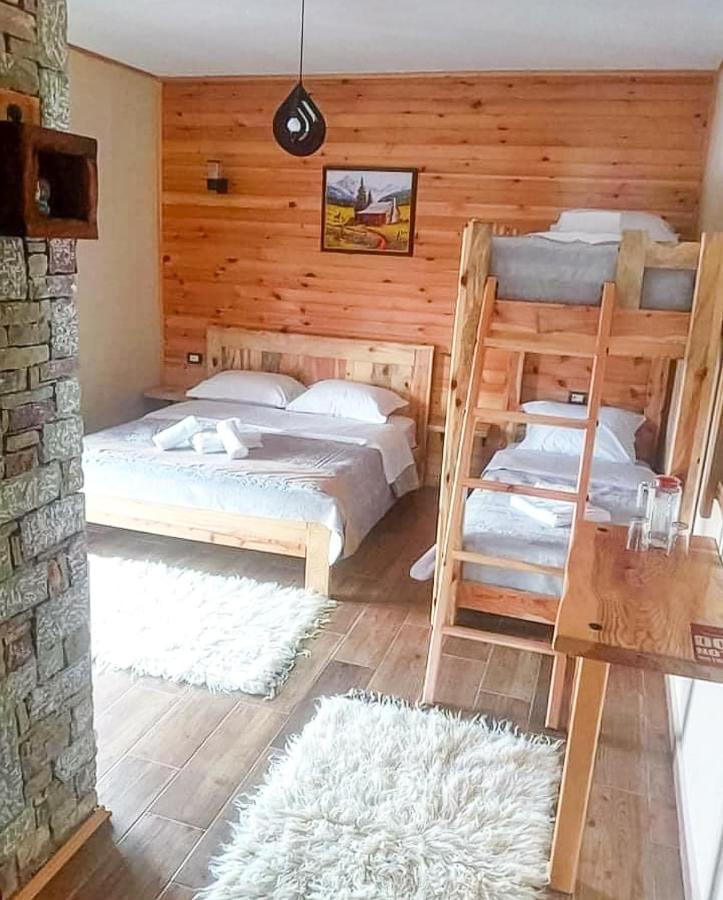 Bujtina Shkodrani Bed & Breakfast Voskopoje Ngoại thất bức ảnh